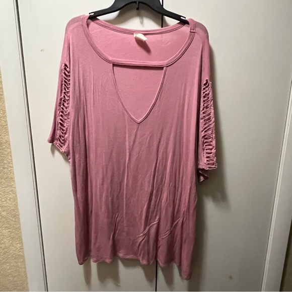 Pink Tunic with Cutout Sleeves and Relaxed Fit - Picture 1 of 5